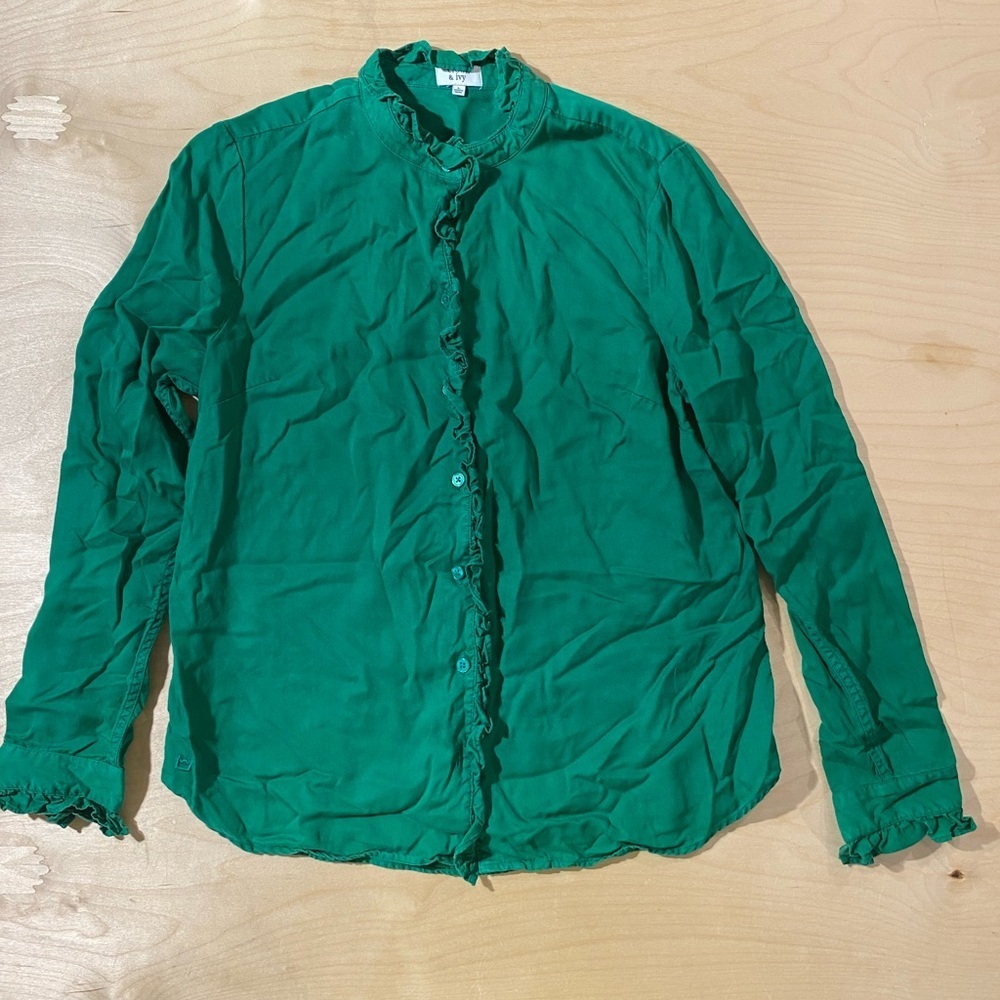 crown & ivy Emerald Ruffle-Trim Blouse Large (QX)
